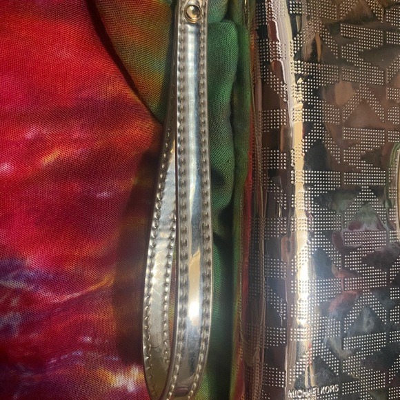 Shiny gold Michael Kors wrist wallet! - Picture 9 of 13